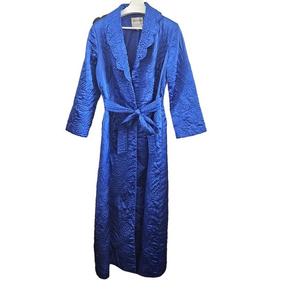 Vintage Nordstrom Blue Quilted Satin Robe With Scalloped Collar & Belted Waist - Picture 7 of 15